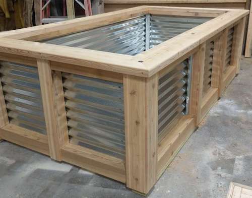 New style raised garden box